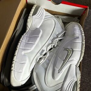 Jordan Air Max Penny - White and Metallic Blue